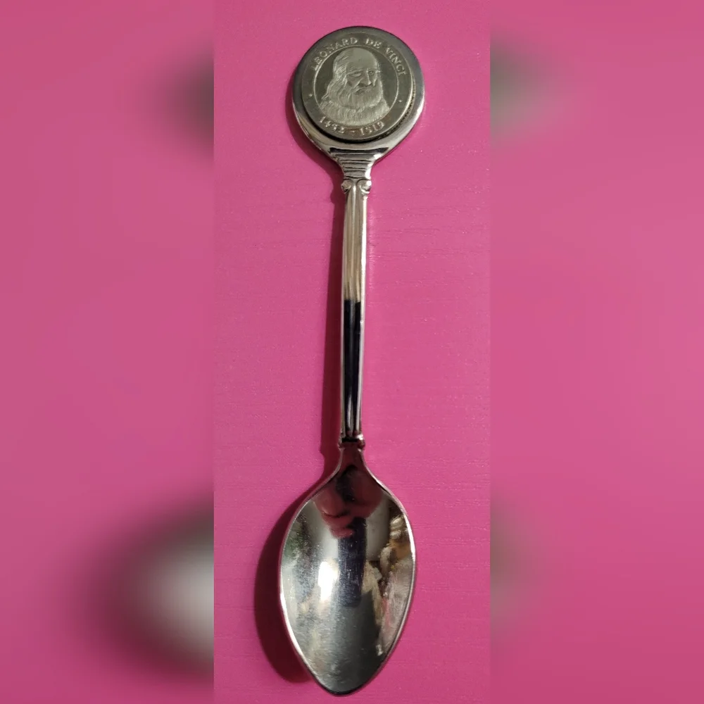 N/A souvenir spoons